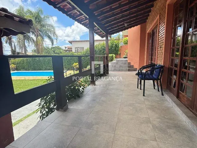 Chácara com 1200m² 4 quartos e 5 banheiros, à venda, no bairro Sete Pontes em Bragança Paulista