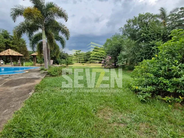 Chácara com 20000m² 4 quartos e 4 banheiros, à venda, no bairro Chácaras Bauruenses em Bauru