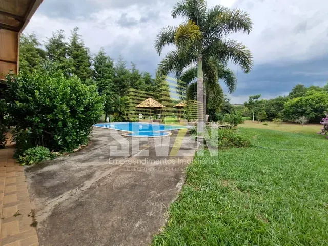 Chácara com 20000m² 4 quartos e 4 banheiros, à venda, no bairro Chácaras Bauruenses em Bauru