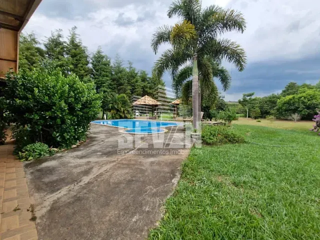 Chácara com 20000m² 4 quartos e 4 banheiros, à venda, no bairro Chácaras Bauruenses em Bauru