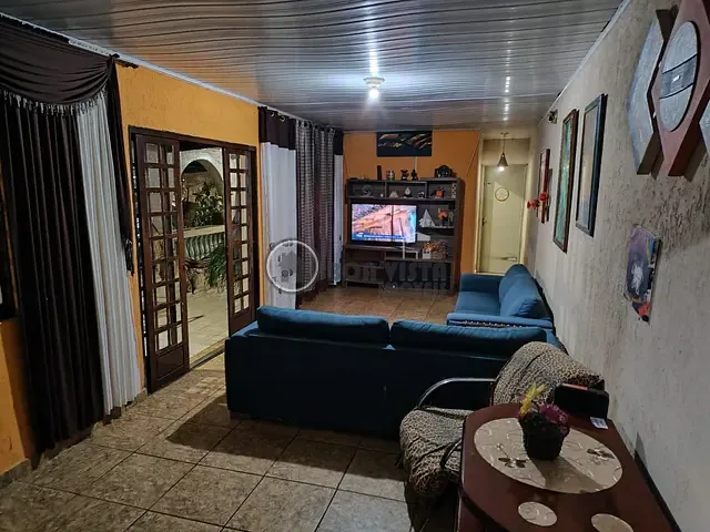 Chácara 5 quartos e 3 banheiros, à venda, no bairro Nove de Julho em Mogi das Cruzes