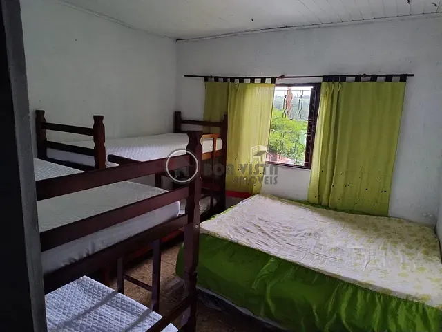 Chácara 5 quartos e 3 banheiros, à venda, no bairro Nove de Julho em Mogi das Cruzes