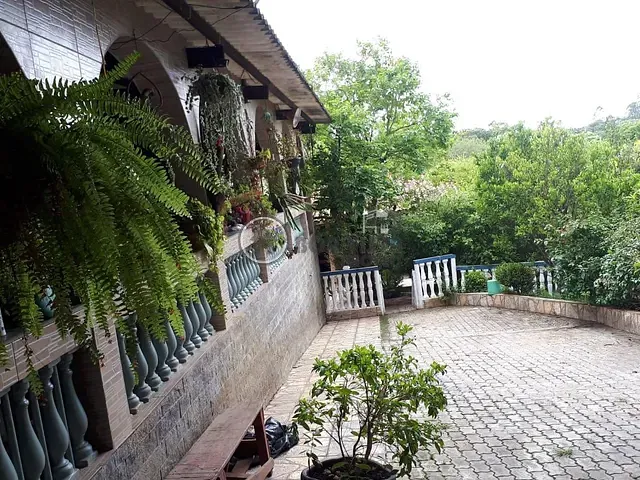 Chácara 5 quartos e 3 banheiros, à venda, no bairro Nove de Julho em Mogi das Cruzes