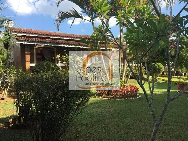 Chácara com 2451m² 3 quartos e 4 banheiros, à venda, no bairro Estância Santa Maria do Laranjal em Atibaia