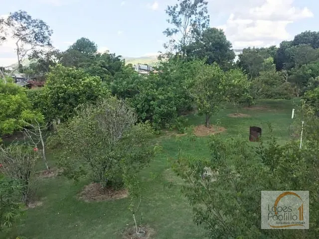 Chácara com 2451m² 3 quartos e 4 banheiros, à venda, no bairro Estância Santa Maria do Laranjal em Atibaia
