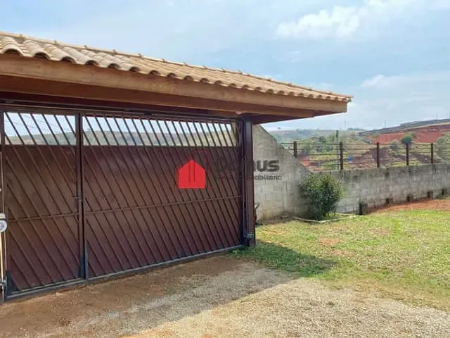 Chácara com 1000m², à venda, no bairro Barreiro em Taubaté