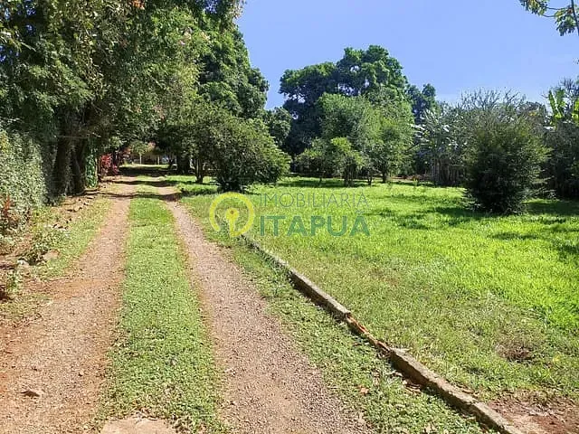 Chácara com 3274m² 4 quartos e 2 banheiros, à venda, no bairro Lindóia em Londrina