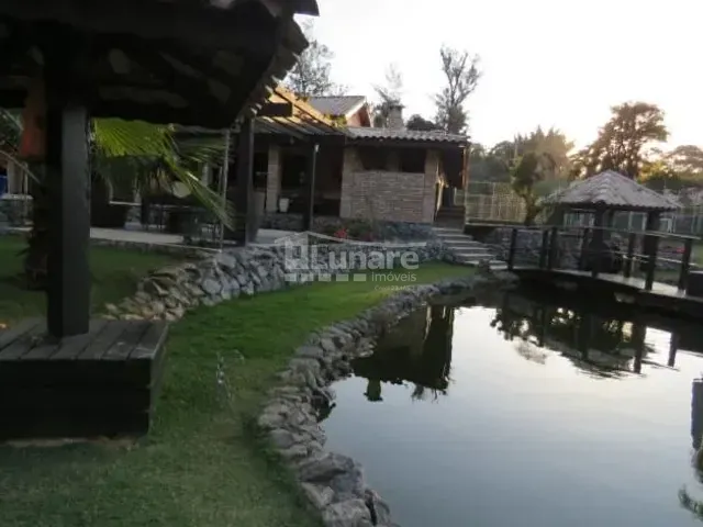 Chácara com 6000m² 4 quartos e 4 banheiros, à venda, no bairro Freguesia da Escada em Guararema