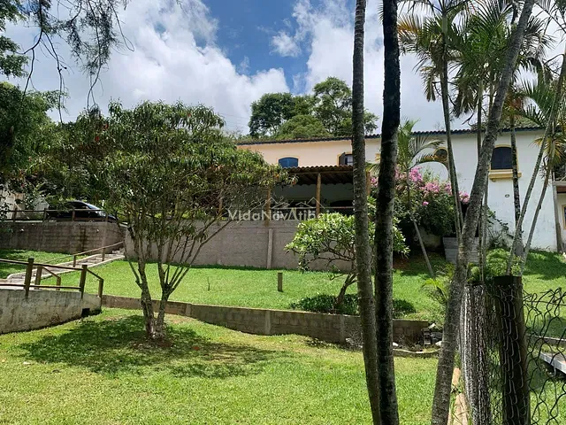 Chácara com 2500m² 3 quartos e 4 banheiros, à venda, no bairro Recanto dos Palmares em Atibaia