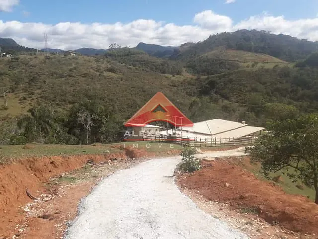 Chácara com 15500m² 2 quartos e 1 banheiro, à venda, no bairro Ribeirão Grande em Pindamonhangaba