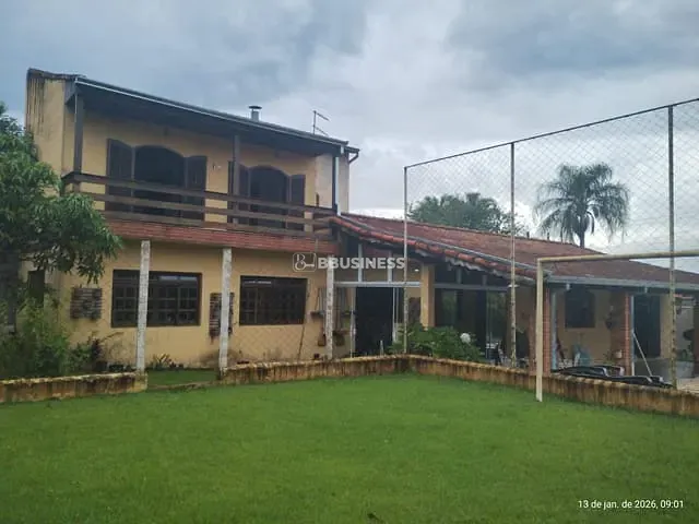 Chácara com 760m² 4 quartos e 3 banheiros, à venda, no bairro Residencial Terriaca em Ibiúna