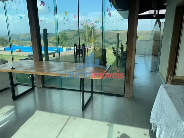 Chácara com 20000m² 3 quartos e 2 banheiros, à venda, no bairro Santa Rita/Nossa Senhora do Amparo em Barra Mansa