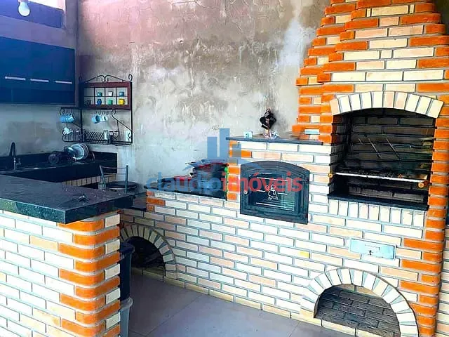 Chácara com 20000m² 3 quartos e 2 banheiros, à venda, no bairro Santa Rita/Nossa Senhora do Amparo em Barra Mansa