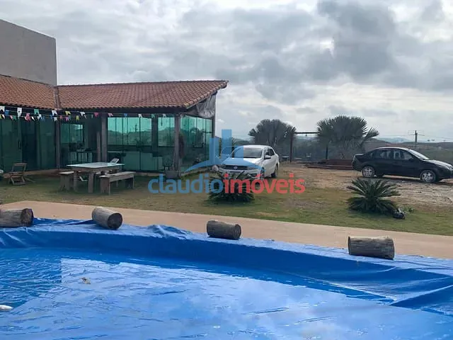 Chácara com 20000m² 3 quartos e 2 banheiros, à venda, no bairro Santa Rita/Nossa Senhora do Amparo em Barra Mansa