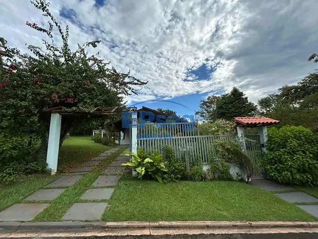 Chácara com 2482m² 4 quartos e 4 banheiros, à venda, no bairro Estância Cabral em Cambé