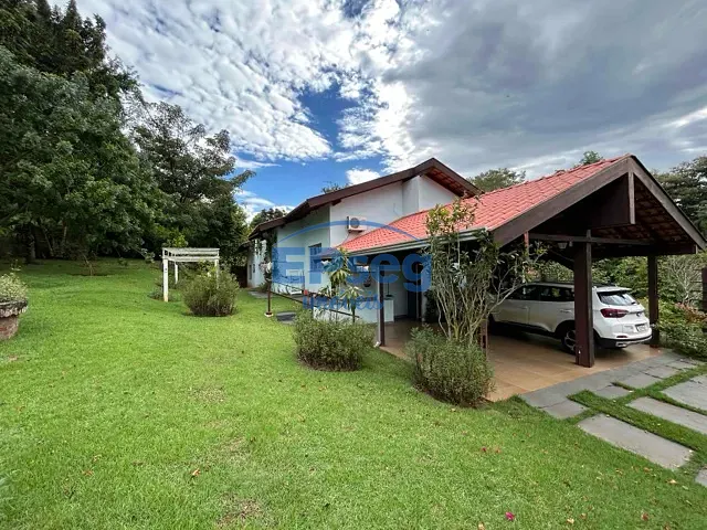Chácara com 2482m² 4 quartos e 4 banheiros, à venda, no bairro Estância Cabral em Cambé