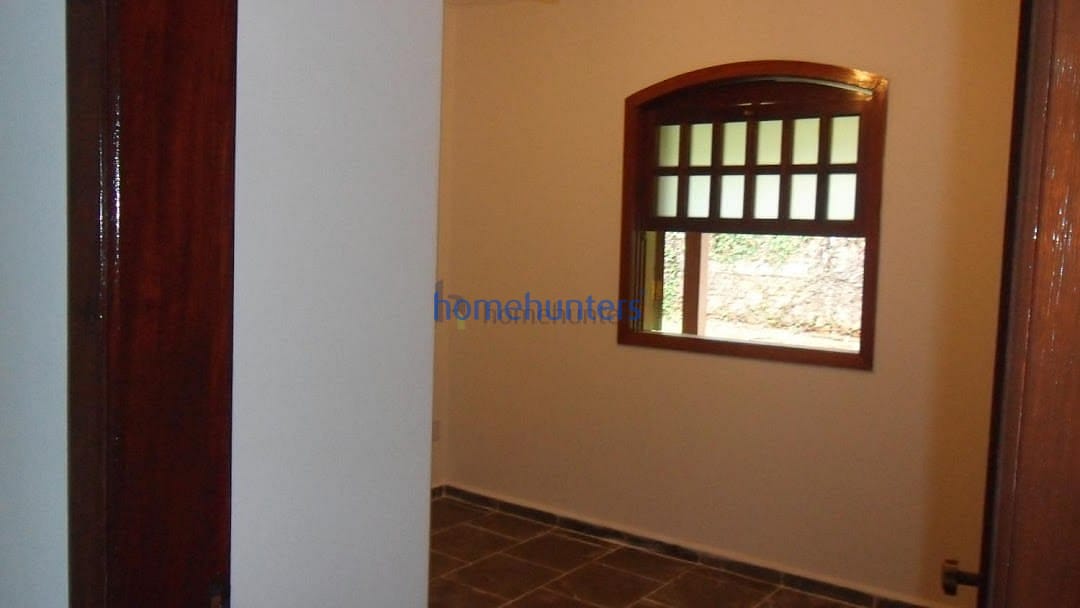 Chácara à venda com 3 quartos, 200m² - Foto 12