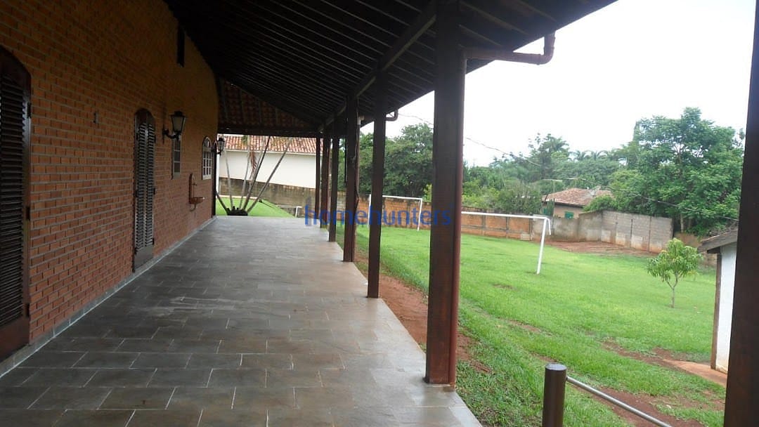 Chácara à venda com 3 quartos, 200m² - Foto 3