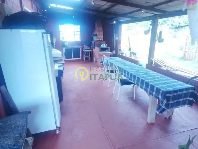 Chácara com 1500m² 3 quartos e 1 banheiro, à venda, no bairro Warta em Londrina