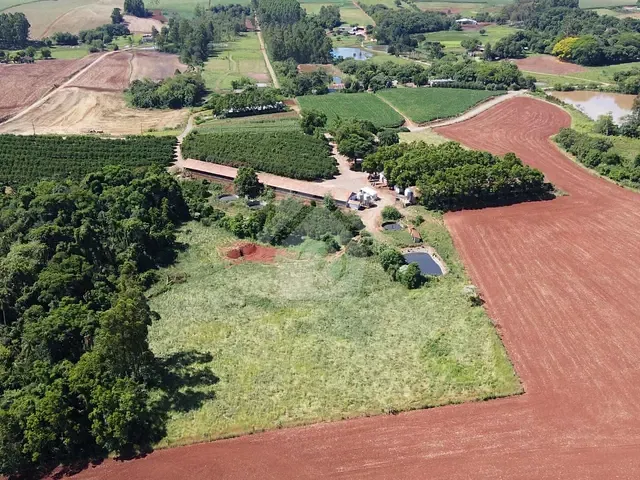 Chácara com 40000m², à venda, no bairro Zona Rural em Fazenda Vilanova