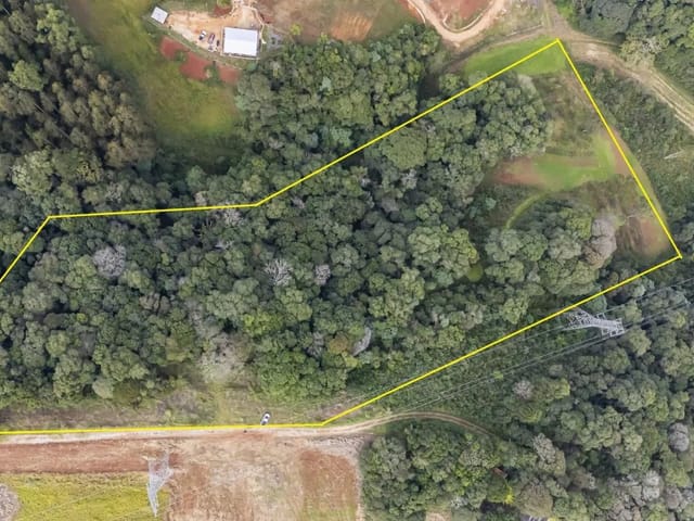 Chácara à venda, no bairro Campo Magro em Campo Magro