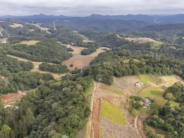 Sítio à venda, no bairro Campo Magro em Campo Magro