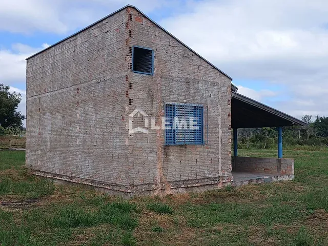 Chácara com 3000m² 1 quarto e 1 banheiro, à venda, no bairro Zona Rural em Mococa