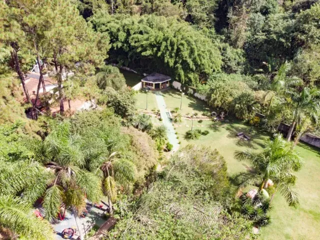 Chácara com 1800m² 2 quartos e 2 banheiros, à venda, no bairro Chácara Maria Trindade em São Paulo
