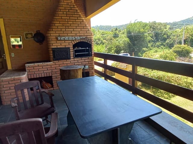 Chácara com 13221m² 7 quartos e 6 banheiros, à venda, no bairro Paciência em Camanducaia