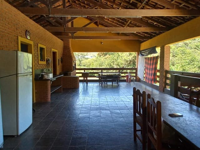 Chácara com 13221m² 7 quartos e 6 banheiros, à venda, no bairro Paciência em Camanducaia