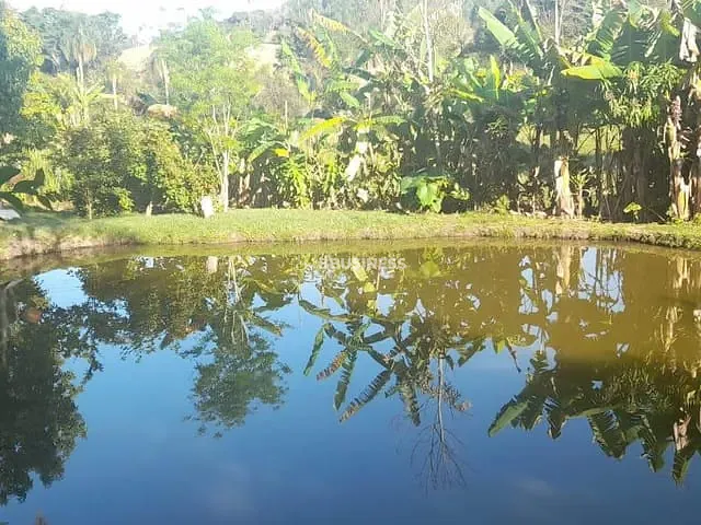 Chácara com 1580m² 3 quartos e 3 banheiros, à venda, no bairro Morada do Sol em Sarapuí