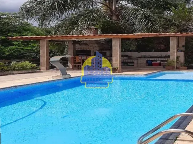 Chácara com 1500m² 3 quartos e 4 banheiros, à venda, no bairro Olhos D'Agua em Mairinque