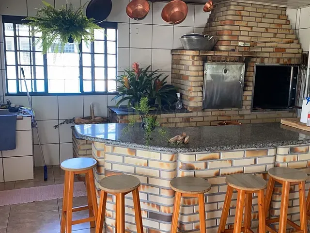 Chácara com 6000m² 2 quartos e 4 banheiros, à venda, no bairro Recanto Estoril em Apucarana