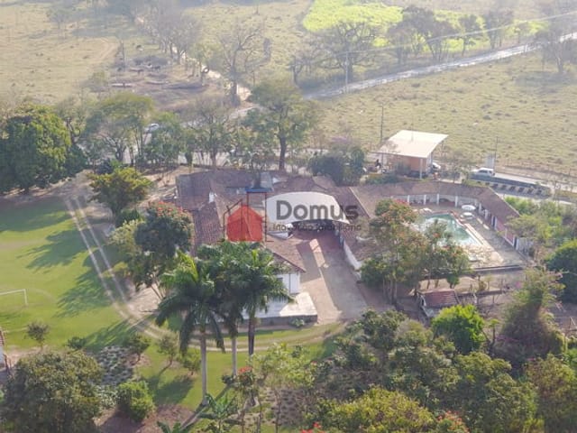 Chácara com 22500m², à venda, no bairro Jardim Padre Rodolfo em Pindamonhangaba