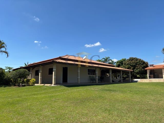 Chácara com 1500m² 4 quartos e 3 banheiros, à venda, no bairro BARRA em Salto de Pirapora