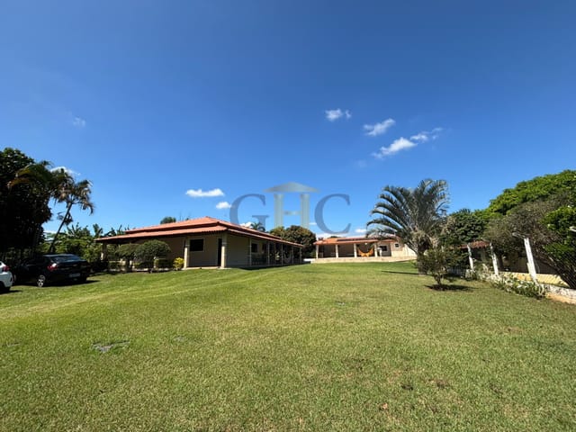 Chácara com 1500m² 4 quartos e 3 banheiros, à venda, no bairro BARRA em Salto de Pirapora