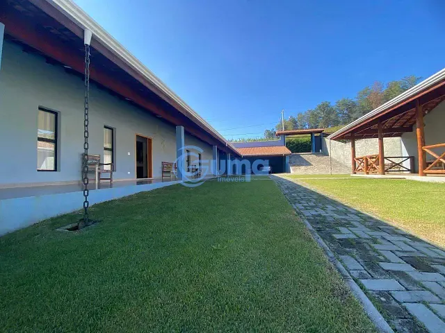 Chácara com 900m² 3 quartos e 5 banheiros, à venda, no bairro Recanto Amapola em Bragança Paulista
