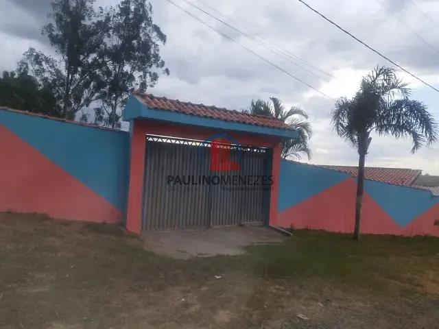 Chácara com 720m² 2 quartos e 3 banheiros, à venda, no bairro Parque Residencial Santa Rosa II em Santa Bárbara D'Oeste