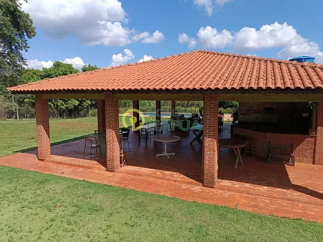 Chácara com 2500m² 1 quarto e 2 banheiros, à venda, no bairro Fazenda Itaúna em Ibiporã