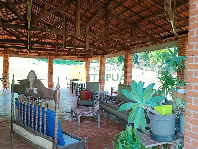 Chácara com 2500m² 1 quarto e 2 banheiros, à venda, no bairro Fazenda Itaúna em Ibiporã