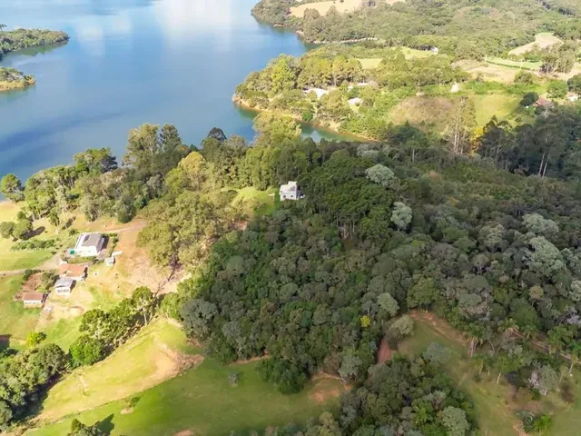 Sítio com 31671m² 3 quartos e 1 banheiro, à venda, no bairro Ferraria em Campo Largo
