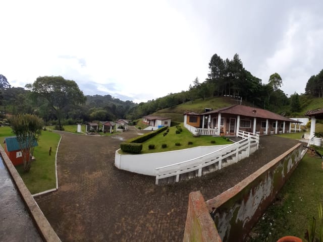 Chácara com 145000m² 7 quartos e 5 banheiros, à venda, no bairro Zona Rural em Cunha