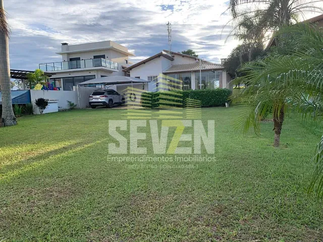 Chácara com 1200m² 3 quartos e 3 banheiros, à venda, no bairro Riviera Santa Cristina L em Arandu