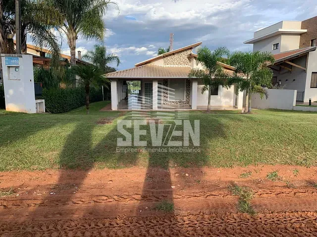 Chácara com 1200m² 3 quartos e 3 banheiros, à venda, no bairro Riviera Santa Cristina L em Arandu