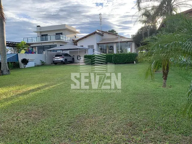 Chácara com 1200m² 3 quartos e 3 banheiros, à venda, no bairro Riviera Santa Cristina L em Arandu