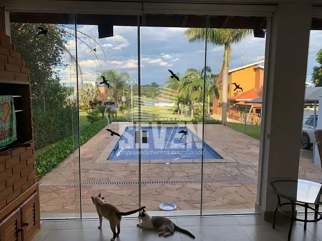 Chácara com 1200m² 3 quartos e 3 banheiros, à venda, no bairro Riviera Santa Cristina L em Arandu
