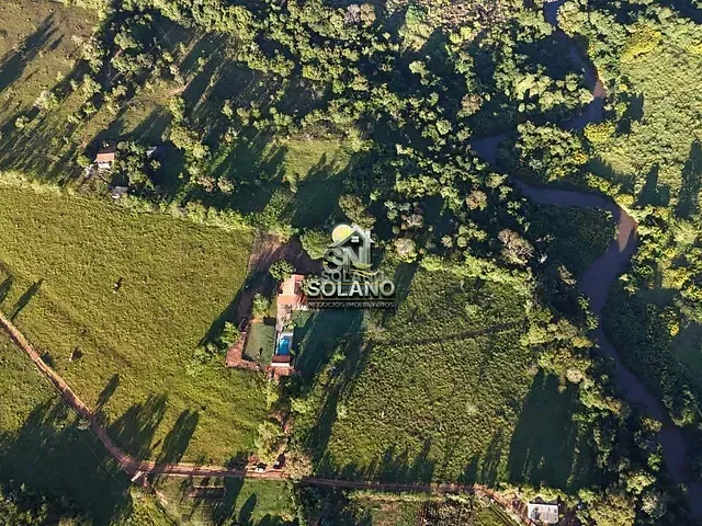 Chácara com 1600m² 3 quartos e 3 banheiros, à venda, no bairro Centro em Anápolis