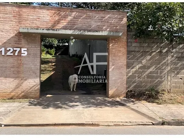 Chácara com 3557m² 2 quartos e 1 banheiro, à venda, no bairro Jardim Bela Vista em Taubaté