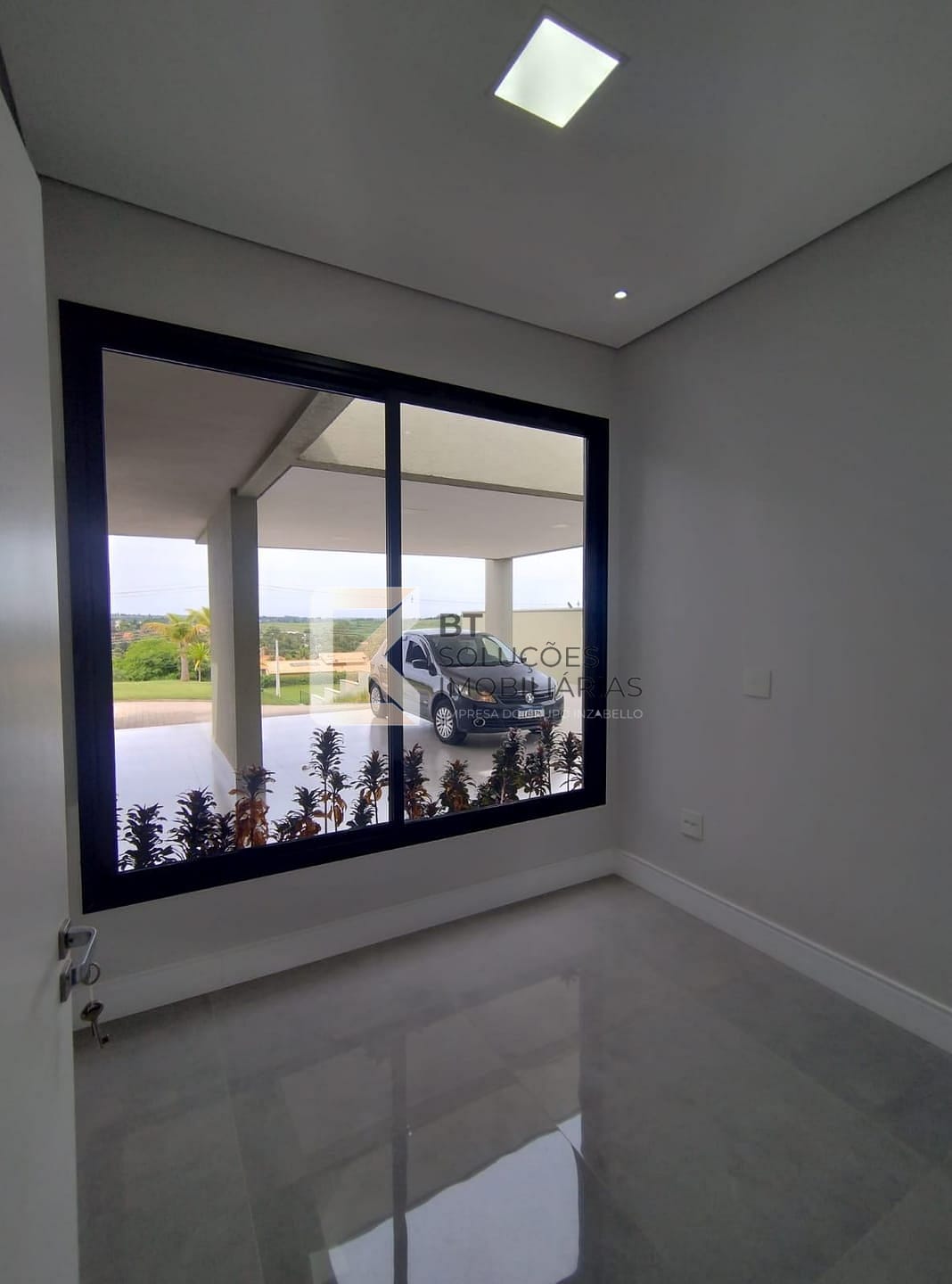 Chácara à venda com 3 quartos, 261m² - Foto 2