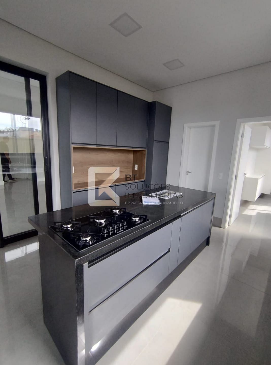 Chácara à venda com 3 quartos, 261m² - Foto 8